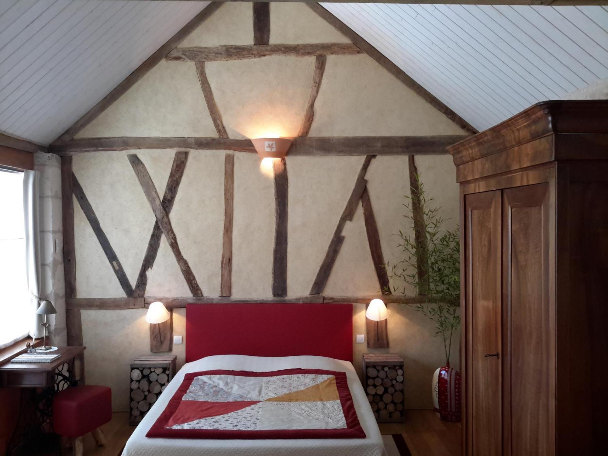 La Cle Des Chants Tauxigny Room photo