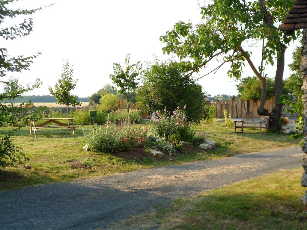 La Cle Des Chants Tauxigny Exterior photo